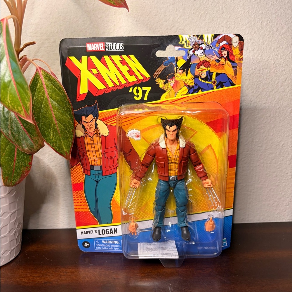 Marvel Legends Logan X-Men '97 Boxed Action Figure w/ Interchangeable Hands